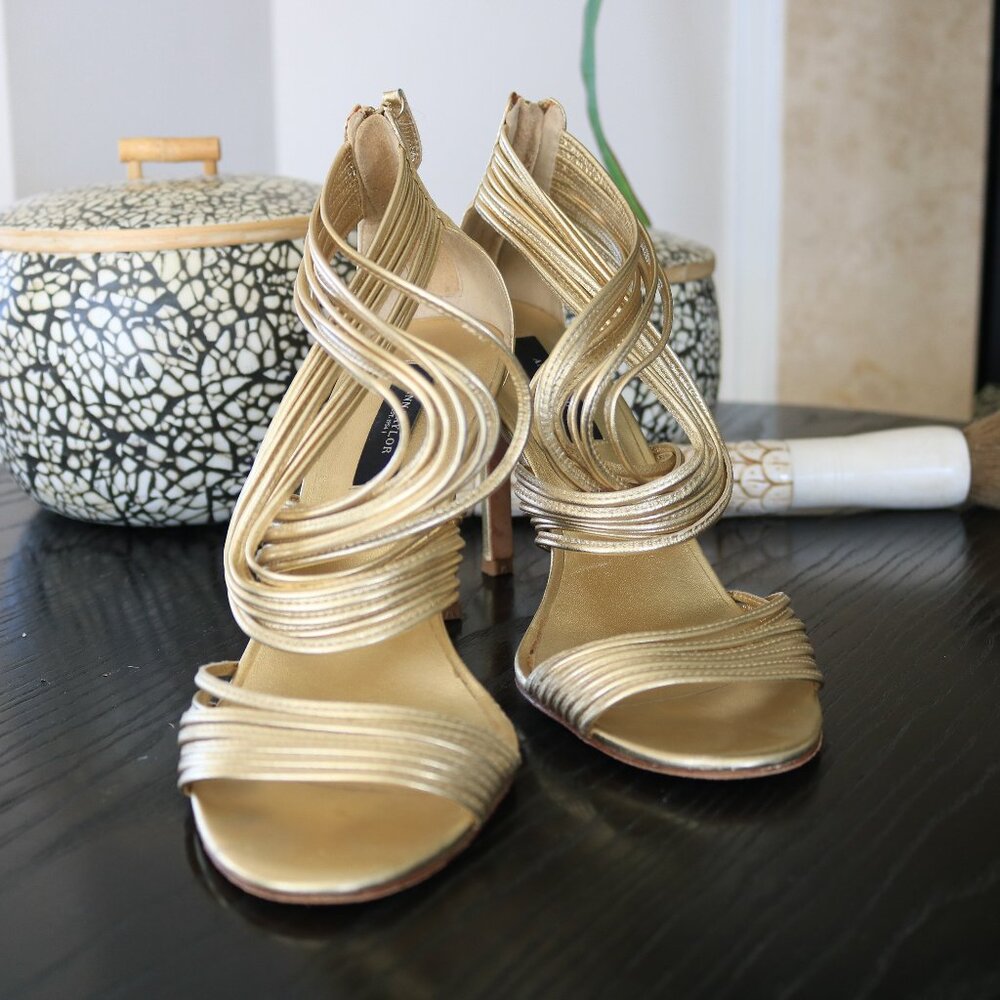 Ann Taylor Open-Toe Gold Strappy Heels (Size 8.5)
